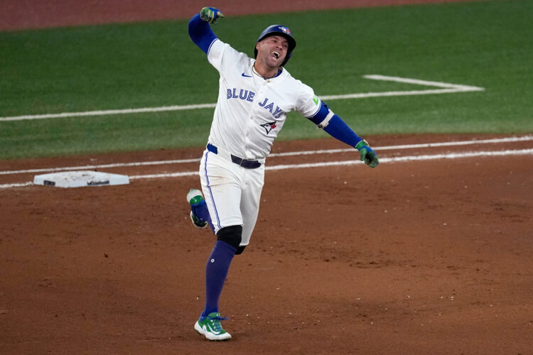 Springer’s homer sends Blue Jays into World Series with 4-3 win over Mariners in Game 7 of ALCS